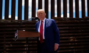 Nỗi lo của người nhập cư trái phép khi ông Trump đắc cử Nỗi lo của người nhập cư trái phép khi ông Trump đắc cử