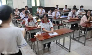 Đại học Kinh tế - Luật bỏ hai tổ hợp xét tuyển Đại học Kinh tế - Luật bỏ hai tổ hợp xét tuyển