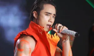 Gu mặc tôn cơ bắp của Hải Đăng Doo Gu mặc tôn cơ bắp của Hải Đăng Doo