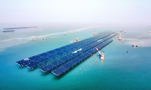 Trung Quốc vận hành trang trại điện mặt trời khổng lồ ngoài khơi Trung Quốc vận hành trang trại điện mặt trời khổng lồ ngoài khơi