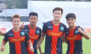 Hoàng Đức, Văn Lâm toàn thắng sáu trận đầu mùa Hoàng Đức, Văn Lâm toàn thắng sáu trận đầu mùa