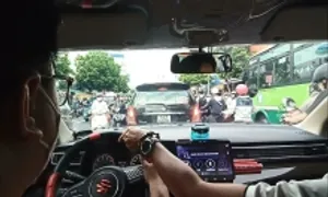 Lái xe trên cao tốc hay trong phố khó hơn? Lái xe trên cao tốc hay trong phố khó hơn?