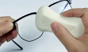 Mẹo xử lý kính trầy xước, mờ đục Mẹo xử lý kính trầy xước, mờ đục