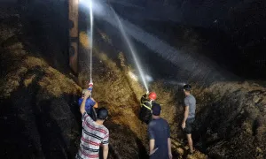 Xuyên đêm chữa cháy tại nhà máy xay xát gạo Xuyên đêm chữa cháy tại nhà máy xay xát gạo