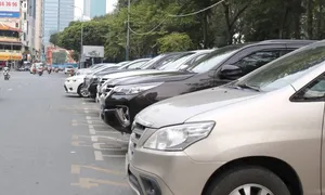 TP HCM thí điểm thu phí đỗ ôtô dưới lòng đường bằng công nghệ mới TP HCM thí điểm thu phí đỗ ôtô dưới lòng đường bằng công nghệ mới