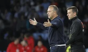 Flick: 'Barca chơi quá tệ' Flick: 'Barca chơi quá tệ'