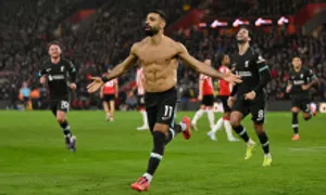 Liverpool bỏ cách Man City 8 điểm Liverpool bỏ cách Man City 8 điểm