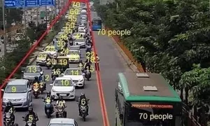 'Đường rộng thênh thang vì 70 người trên một chiếc xe buýt' 'Đường rộng thênh thang vì 70 người trên một chiếc xe buýt'