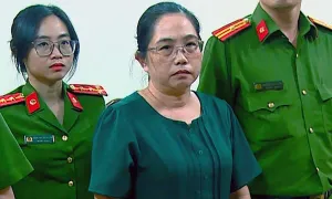 Nhiều cán bộ ở Nha Trang bị bắt Nhiều cán bộ ở Nha Trang bị bắt