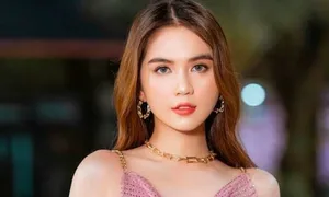 Ngọc Trinh: 'Tôi sợ khó vực dậy sau lỗi lầm' Ngọc Trinh: 'Tôi sợ khó vực dậy sau lỗi lầm'