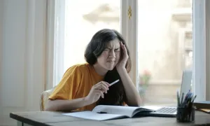 Kiểu đau đầu báo hiệu khối u trong não Kiểu đau đầu báo hiệu khối u trong não