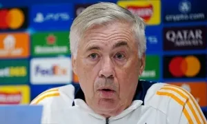 Ancelotti: 'Không ai có thể khuyên tôi cách xoay tua' Ancelotti: 'Không ai có thể khuyên tôi cách xoay tua'