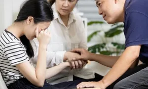 Bạn thân giàu có nhất quyết không cho tôi vay 5 triệu đồng Bạn thân giàu có nhất quyết không cho tôi vay 5 triệu đồng