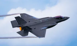 Nghị sĩ Mỹ công kích Elon Musk vì chê tiêm kích F-35 Nghị sĩ Mỹ công kích Elon Musk vì chê tiêm kích F-35