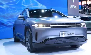 Xe bán tải lai SUV ra mắt Đông Nam Á Xe bán tải lai SUV ra mắt Đông Nam Á