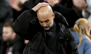 Guardiola: 'Man City không thể đối phó các đội mạnh' Guardiola: 'Man City không thể đối phó các đội mạnh'