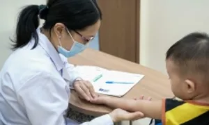 Tại sao trẻ ngứa và nổi mụn nước khi thay đổi thời tiết? Tại sao trẻ ngứa và nổi mụn nước khi thay đổi thời tiết?