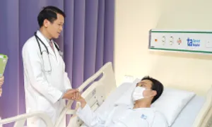 Ở lại Việt Nam chữa ung thư thay vì ra nước ngoài Ở lại Việt Nam chữa ung thư thay vì ra nước ngoài