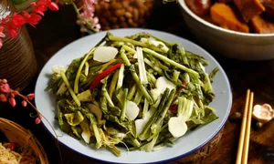 Bốn món dưa muối cho bữa cơm ngày đông Bốn món dưa muối cho bữa cơm ngày đông