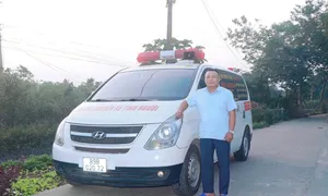 Người đàn ông gần 10 năm chạy xe 0 đồng Người đàn ông gần 10 năm chạy xe 0 đồng