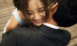 Tôi xấu nhưng chưa bao giờ nghĩ lấy được chồng đẹp trai là nhờ may mắn Tôi xấu nhưng chưa bao giờ nghĩ lấy được chồng đẹp trai là nhờ may mắn