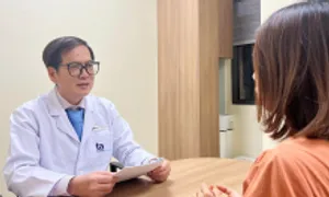 Nhiều nốt ruồi son có phải dấu hiệu ung thư? Nhiều nốt ruồi son có phải dấu hiệu ung thư?