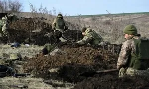 Phòng tuyến chắp vá khiến Ukraine thất thế trước Nga Phòng tuyến chắp vá khiến Ukraine thất thế trước Nga