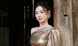 Trương Bá Chi xuất hiện sau tin 'sinh con thứ tư' Trương Bá Chi xuất hiện sau tin 'sinh con thứ tư'