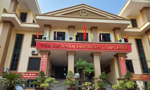 Nam sinh đánh 'chết não' bé lớp 8 bị đề nghị 4-5 năm tù Nam sinh đánh 'chết não' bé lớp 8 bị đề nghị 4-5 năm tù