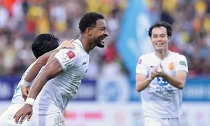 Nguyễn Xuân Son – từ cậu bé nghèo Brazil đến niềm hy vọng trên hàng công Việt Nam Nguyễn Xuân Son – từ cậu bé nghèo Brazil đến niềm hy vọng trên hàng công Việt Nam