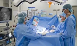 Bé trai bị dị tật nang ruột đôi Bé trai bị dị tật nang ruột đôi