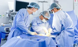 Bé sơ sinh bị tắc ruột, viêm màng não mủ Bé sơ sinh bị tắc ruột, viêm màng não mủ