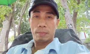 Cướp tiệm vàng rồi trốn trên ngọn dừa Cướp tiệm vàng rồi trốn trên ngọn dừa