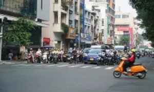 TP HCM rà soát, gắn biển phụ cho xe rẽ phải khi đèn đỏ TP HCM rà soát, gắn biển phụ cho xe rẽ phải khi đèn đỏ