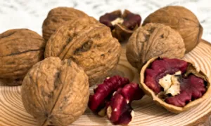 Ăn quả óc chó tốt cho người cholesterol cao Ăn quả óc chó tốt cho người cholesterol cao