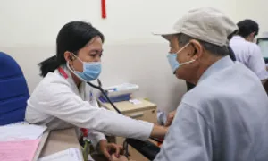 Người Việt tuổi thọ cao nhưng nhiều bệnh tật Người Việt tuổi thọ cao nhưng nhiều bệnh tật