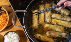 Công thức nem rán của nhà hàng bún chả nem Michelin ở Hà Nội Công thức nem rán của nhà hàng bún chả nem Michelin ở Hà Nội