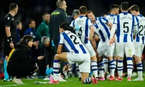 Trận Man Utd - Sociedad được tạm dừng để cầu thủ ăn Trận Man Utd - Sociedad được tạm dừng để cầu thủ ăn